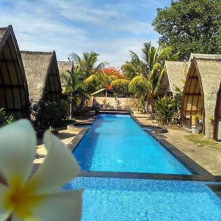 Youpy Bungalows Gili Air Exterior photo