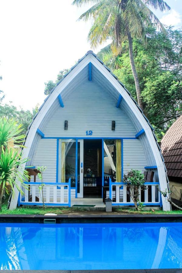 Youpy Bungalows Gili Air Room photo