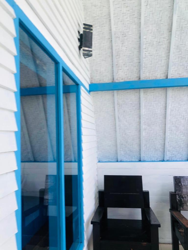 Youpy Bungalows Gili Air Room photo