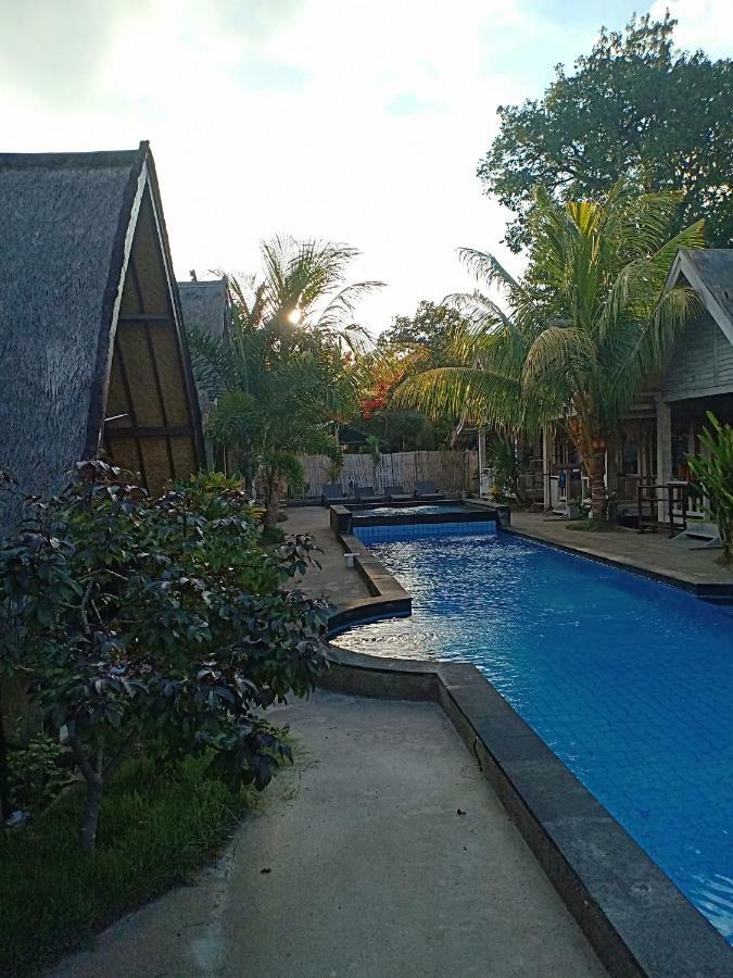 Youpy Bungalows Gili Air Exterior photo