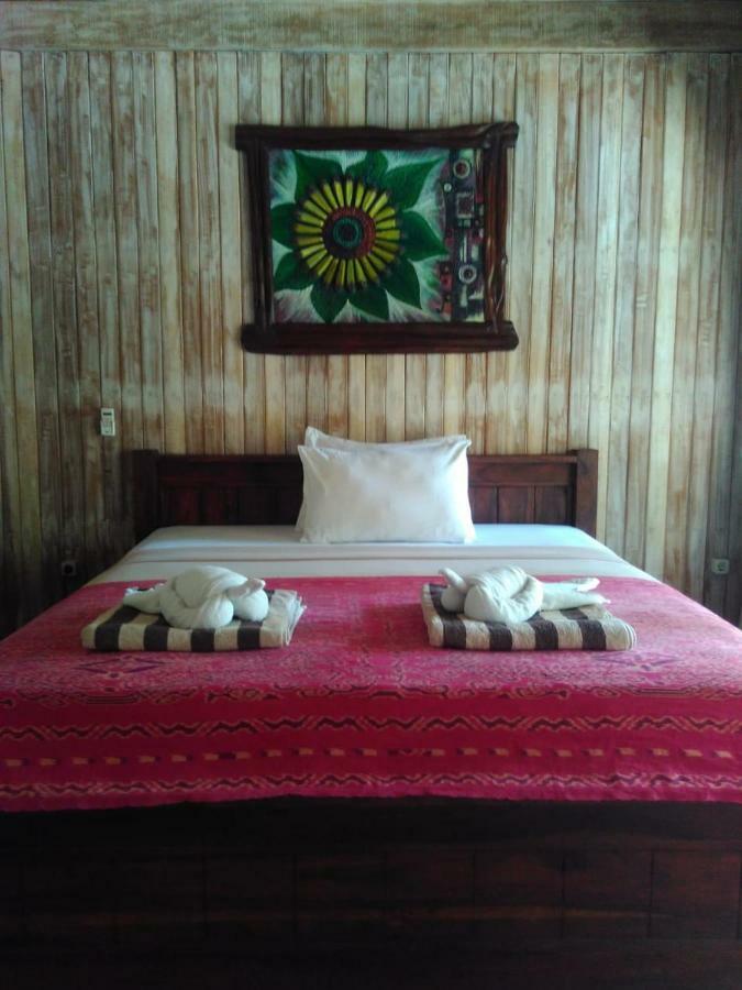 Youpy Bungalows Gili Air Exterior photo